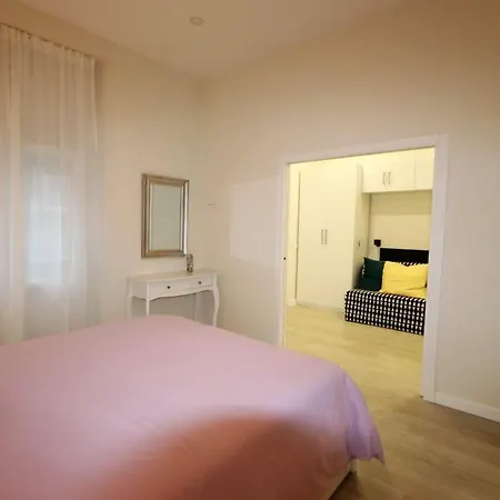 La Esquina De Italianos By Gades Gestion *